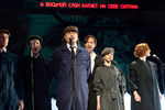Сцена из спектакля «Добрый человек из Сезуана»