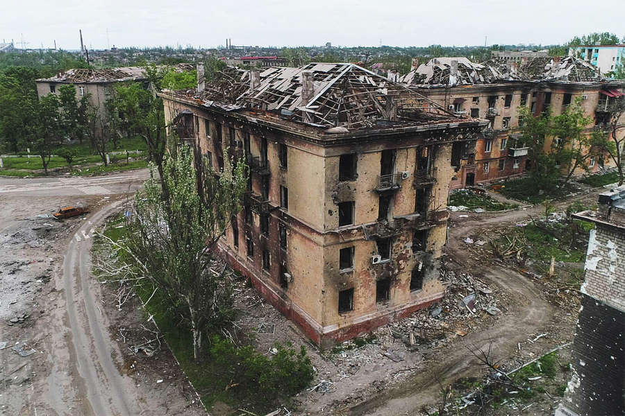Разрушенный в&nbsp;результате обстрелов жилой дом. Мариуполь, 22&nbsp;мая 2022&nbsp;года