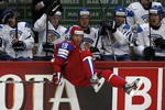 Денис Кокарев в прыжке