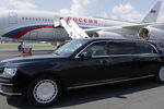 Президентский служебный автомобиль Aurus Senat президента России Владимира Путина во время встречи в аэропорту Хельсинки, 16 июля 2018 года