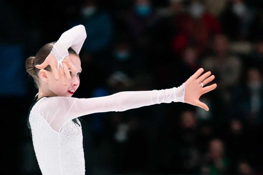 Ксения Синицына выступает в&nbsp;произвольной программе на&nbsp;чемпионате России &mdash; 2022