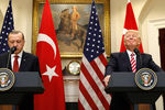 Президент Турции Реджеп Тайип Эрдоган и президент США Дональд Трамп во время встречи в Белом доме, 16 мая 2017 года