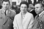 Дочь генсека ЦК КПСС Леонида Брежнева Галина, ее супруг Юрий Чурбанов (слева) и министр внутренних дел СССР Николай Щелоков, 1981 год