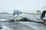 Пассажирский самолет Boeing авиакомпании Utair, совершивший жесткую посадку в аэропорту Усинска, 9 февраля 2020 года