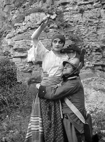 Пола Негри и Гарри Лидтке в&nbsp;фильме &laquo;Кармен&raquo;, 1918&nbsp;год