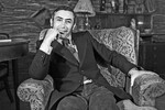 В детстве Кикабидзе увлекался футболом и занимался в кружке художественной самодеятельности. По словам артиста, он был исключен из пионеров за то, что протирал обувь пионерским галстуком