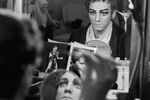 Марис Лиепа в гримерной перед выходом на сцену Большого театра, 1971 год