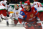 Овечкин с юниорской сборной стал серебряным призером чемпионата мира, получив титул лучшего бомбардира турнира, а с молодежкой выиграл мировое первенство. Уже в 17 лет форвард дебютировал во взрослой сборной страны, а в 18 отправился на свой первый чемпионат мира. Всего за карьеру он трижды выигрывал золото, дважды был серебряным призером и четырежды бронзовым на чемпионатах мира.