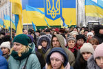 Верующие на «объединительном соборе» на Софийской площади в Киеве, 15 декабря 2018 года