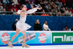 Ксения Синицына выступает с произвольной программой на чемпионате России — 2022