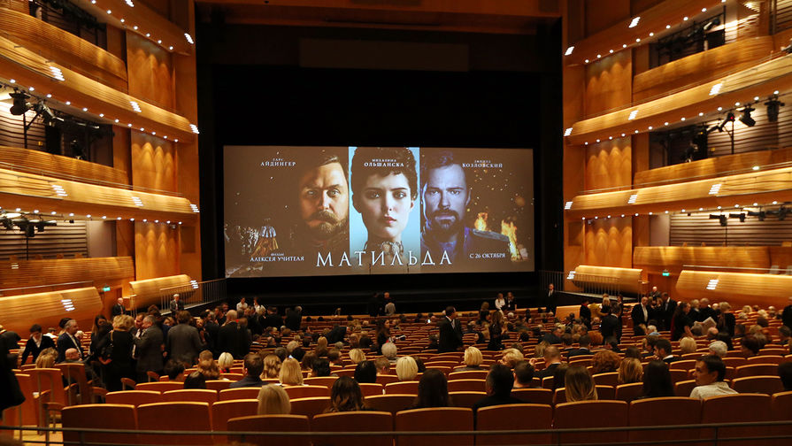Перед началом премьеры фильма режиссера Алексея Учителя «Матильда» в Мариинском театре