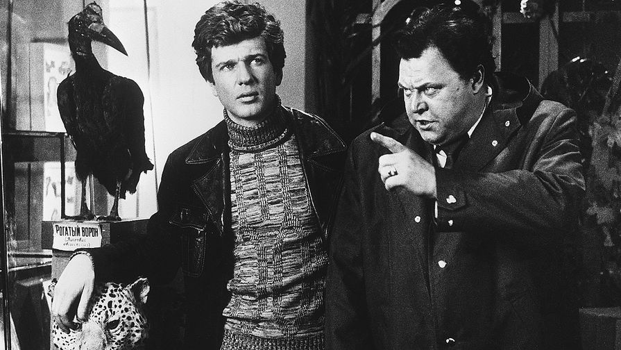 Кадр из&nbsp;фильма &laquo;Гараж&raquo; (1979). Милосердов &mdash; Игорь Костолевский, Карпухин &mdash; Вячеслав Невинный