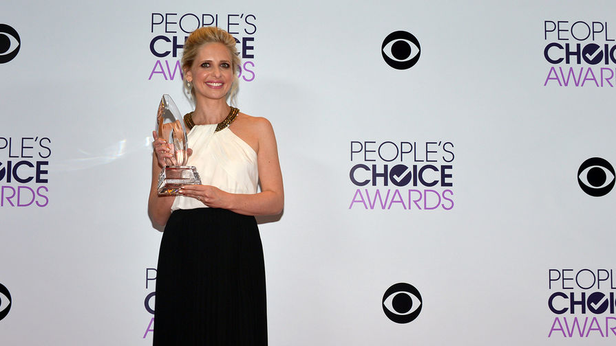 В 2014 году Сара Мишель Геллар получила награду People’s Choice Awards за лучшую женскую роль в сериале «Сумасшедшие»