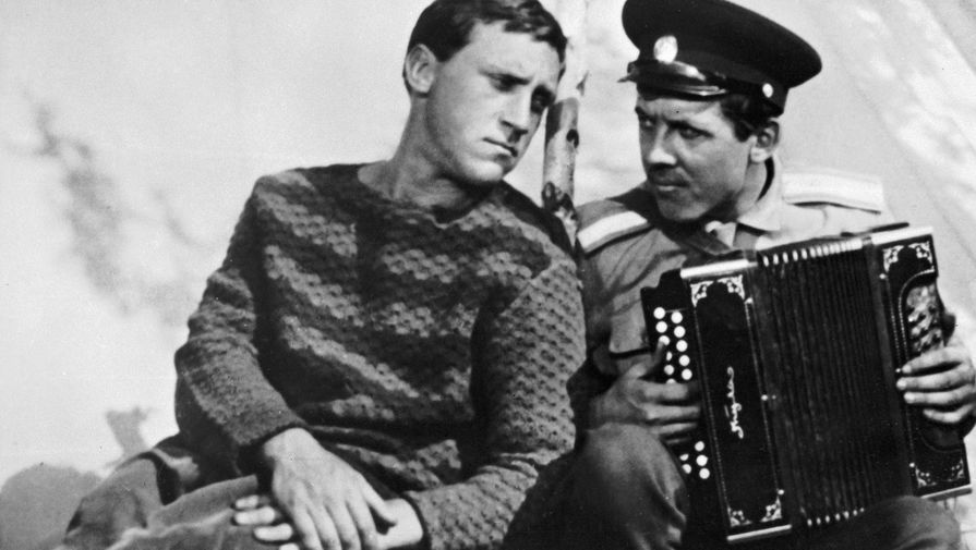 Владимир Высоцкий и Валерий Золотухин в кадре из художественного фильма «Хозяин тайги»