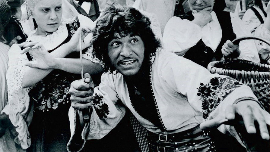 Дмитрий Бузылев в&nbsp;фильме &laquo;Табор уходит в&nbsp;небо&raquo; (1976)