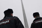 Полицейские на акции протеста против сноса недостроенной телебашни в Екатеринбурге, 22 марта 2018 года