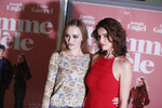 Лили-Роуз Депп и Летиция Каста на премьере фильма Луи Гарреля «Честный человек», 2018 год