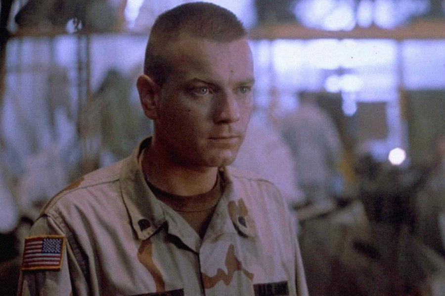 Юэн Макгрегор в&nbsp;фильме &laquo;Черный ястреб&raquo; (2001)