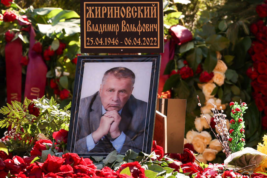 Поминки по&nbsp;лидеру ЛДПР Владимиру Жириновскому на&nbsp;Новодевичьем кладбище в&nbsp;Москве, 14&nbsp;апреля 2022&nbsp;года