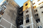 Последствия попадания БПЛА в жилой многоквартирный дом, Курск, 15 апреля 2025 года