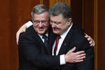 Президент Польши Бронислав Коморовский и президент Украины Петр Порошенко на заседании Верховной рады Украины, апрель 2015