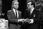Боб Оденкёрк в шоу «Субботним вечером в прямом эфире» (1975)
