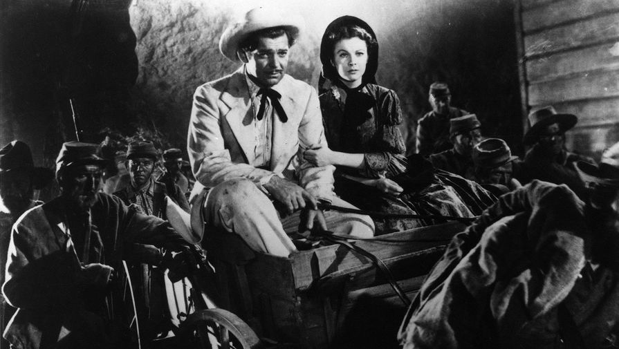 Вивьен Ли и Кларк Гейбл в сцене из фильма «Унесенные ветром» (1939)