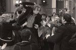 <b>«Гараж» (1979)</b>
<br><br>
Знаменитая трагикомедия Эльдара Рязанова о собрании гаражно-строительного кооператива, сотрудникам которого предстоит узнать друг друга далеко не с лучшей стороны. Глеб Стриженов сыграл Александра Григорьевича Якубова — скромного ветерана-разведчика, дважды кавалера Ордена Славы, которого коллеги безжалостно исключают из списка пайщиков, тем самым лишая его «мечты каждого советского гражданина» — личного гаража. В финале персонаж Стриженова говорит фразу, впоследствии ставшую крылатой: «Есть такая избитая фраза: я бы с ним в разведку не пошел. Так вот, сегодня я сам с собой бы в разведку не пошел».
