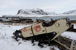 Брошенный автомобиль на&nbsp;берегу Баренцева моря в&nbsp;поселке Териберка