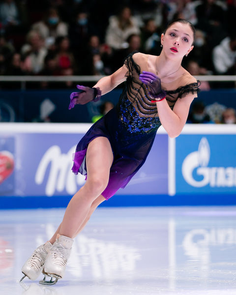 Софья Самоделкина выступает в&nbsp;произвольной программе на&nbsp;чемпионате России &mdash; 2022