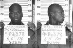 Магшот рэпера 50 Cent (Кертис Джексон) в полиции Нью-Йорка, 1994 год
<br><br>
Он был обвинен в незаконном обороте наркотиков и отправлен в исправительное учреждение.
