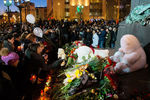 Во время акции памяти жертв пожара в Кемерово на Пушкинской площади в Москве, 27 марта 2018 года