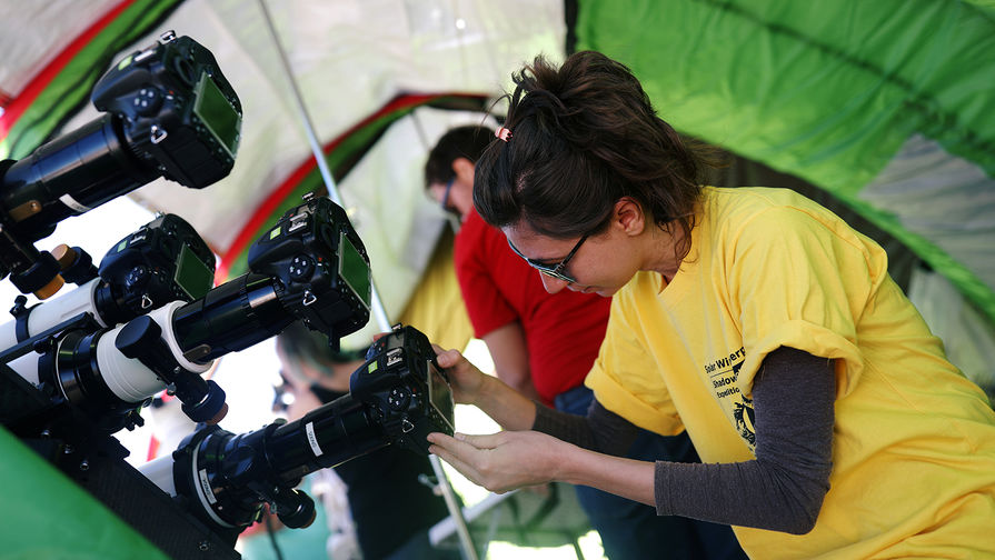 Подготовка к&nbsp;солнечному затмению в&nbsp;чилийской обсерватории, 1 июля 2019 года