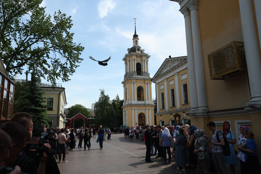 На&nbsp;церемонии прощания с&nbsp;Анастасией Заворотнюк в&nbsp;Покровском монастыре в&nbsp;Москве, 1&nbsp;июня 2024&nbsp;года