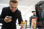 Старт продаж новых iPhone в Москве, 20 сентября 2019 года