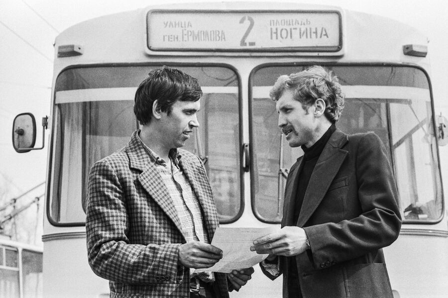 Водители троллейбуса москвич Иван Шабанов и киевлянин Николай Кисель, 1982&nbsp;год