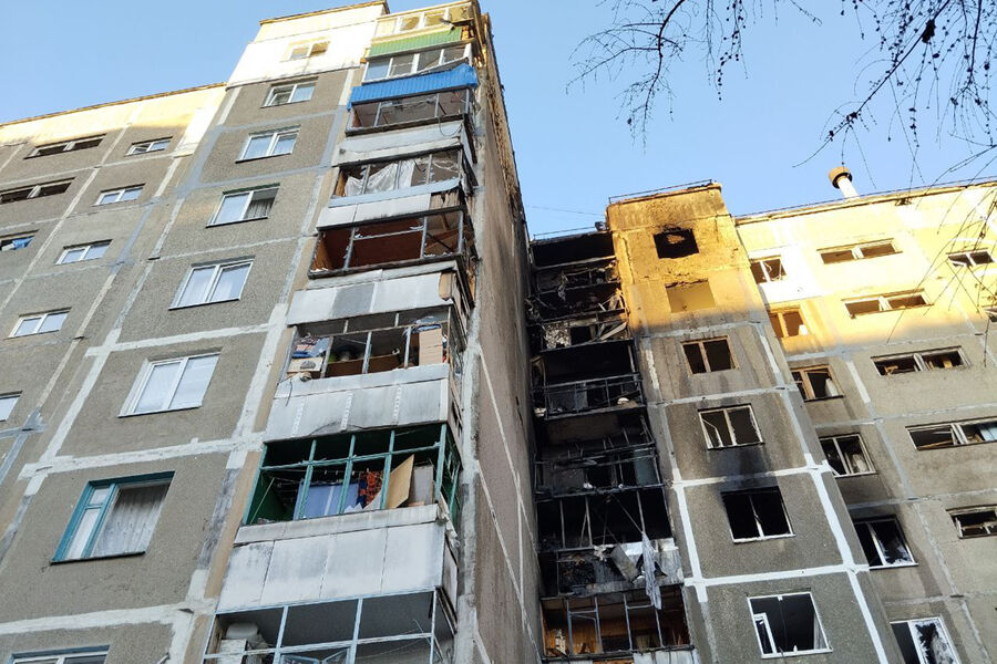 Последствия попадания БПЛА в&nbsp;жилой многоквартирный дом, Курск, 15&nbsp;апреля 2025&nbsp;года