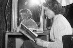 Актриса Московского театра сатиры Вера Васильева в артистической комнате, 1956 год