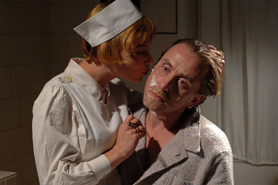 <b>&laquo;Молодость без&nbsp;молодости&raquo; (2007)</b>
<br><br>
Картина &laquo;Молодость без&nbsp;молодости&raquo; по&nbsp;мотивам одноименной повести румынского писателя Мирчи Элиаде рассказывает о&nbsp;разочаровавшемся в&nbsp;жизни профессоре (Тим Рот). В&nbsp;день, когда он задумывается о&nbsp;самоубийстве, в&nbsp;него попадает молния, при&nbsp;этом он не только выживает, но и молодеет на&nbsp;30 лет. Герой бежит от нацистов в&nbsp;Швейцарию, где встречает новую любовь, однако женщина по&nbsp;непонятным причинам начинает стремительно стареть. 