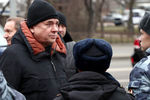 Генеральный директор Первого канала Константин Эрнст перед церемонией похорон на Новодевичьем кладбище художественного руководителя театра «Современник» Галины Волчек