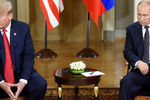 Президент США Дональд Трамп и президент России Владимир Путин во время встречи в Хельсинки, 16 июля 2018 года
