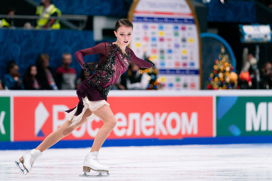 Анна Щербакова выступает в&nbsp;произвольной программе на&nbsp;чемпионате России &mdash; 2022