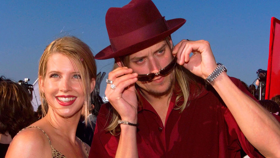 Кид Рок с&nbsp;сестрой Джилл на&nbsp;MTV Movie Awards в&nbsp;1999 году