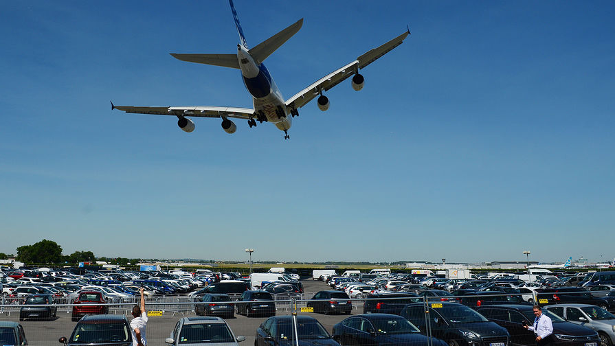 Самолет Airbus A 380&nbsp;на&nbsp;Международном авиасалоне &laquo;Ле-Бурже &ndash; 2017&raquo; во Франции