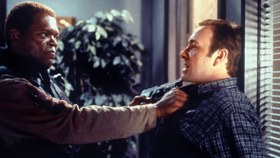 Кадр из фильма «Переговорщик» (1998)