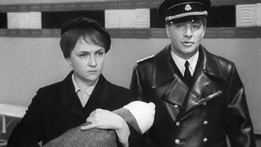 Екатерина Градова и Вячеслав Тихонов в&nbsp;фильме &laquo;Семнадцать мгновений весны&raquo; (1974)