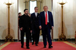 Президент США Дональд Трамп, президент Украины Владимир Зеленский и президент Финляндии Александр Стубб перед переговорами с участием европейских лидеров в Белом доме, США, 18 августа 2025 года