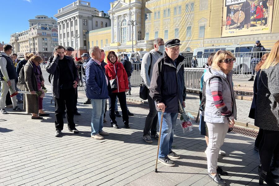 Люди на&nbsp;церемонии прощания с&nbsp;первым президентом СССР Михаилом Горбачевым в&nbsp;Москве, 3&nbsp;сентября 2022&nbsp;года