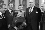 Лауреаты Государственных премий СССР в области литературы, искусства и архитектуры: Зураб Церетели, Олесь Гончар, Камил Нурмаков, Александра Пахмутова, Ростислав Плятт и Феофан Давитая, 1982 год