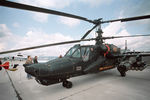 Одноместный армейский боевой вертолет Ка-50 «Черная акула» на аэродроме